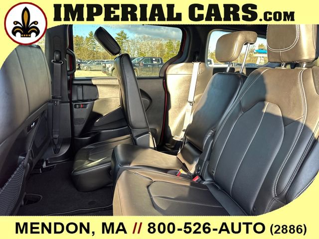 New 2026 Chrysler Pacifica Select FWD image 15
