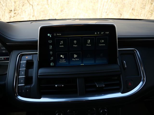 Used 2024 Chevrolet Tahoe Z71 w/ Off-Road Capability Package image 22