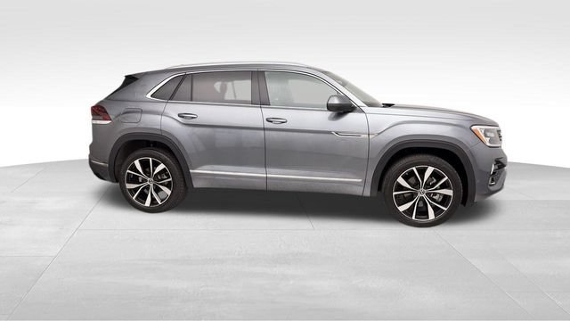 Used 2025 Volkswagen Atlas Cross Sport SEL Premium R-Line AWD/4WD image 9