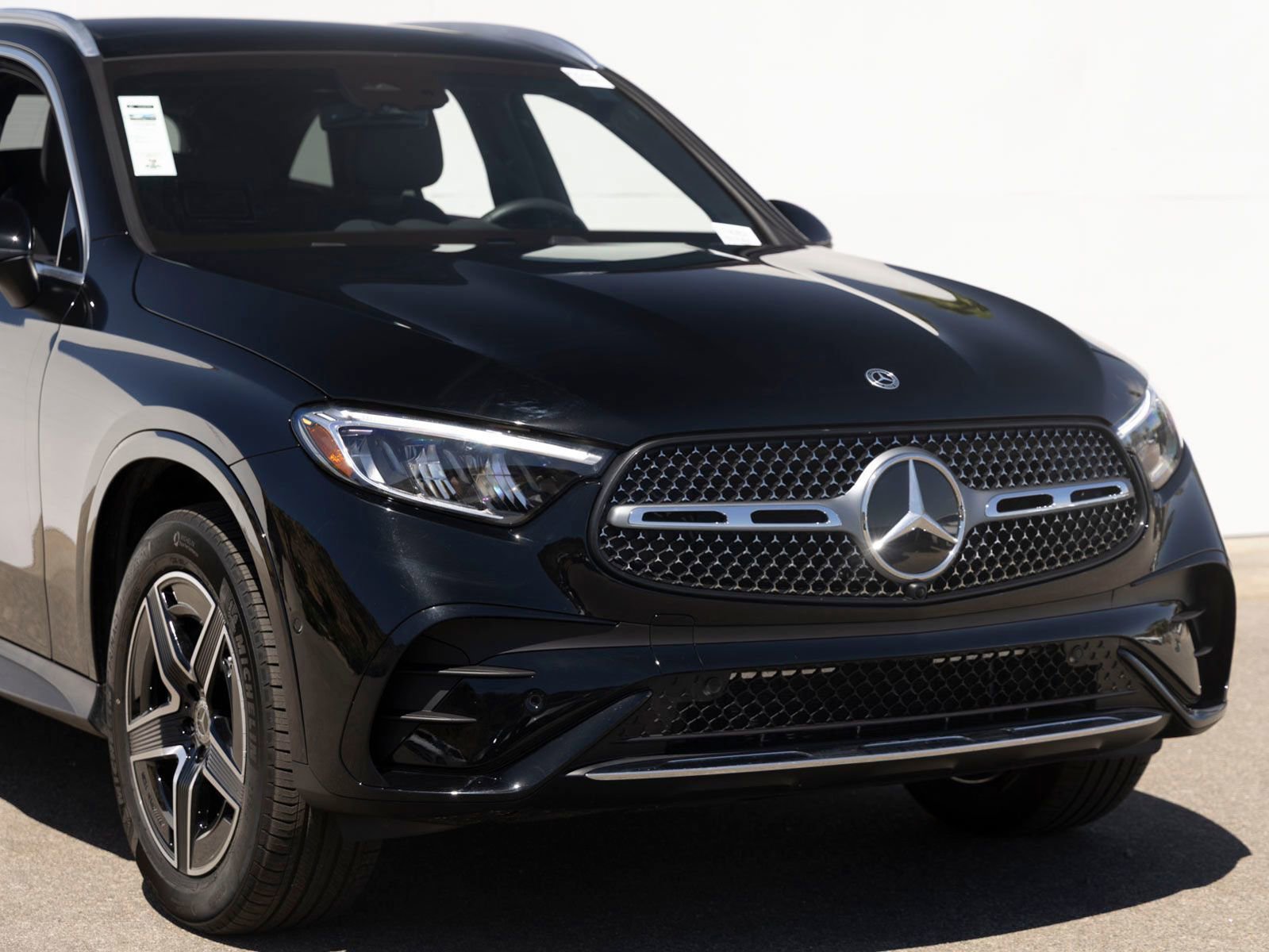 Used 2026 Mercedes-Benz GLC 300 image 3