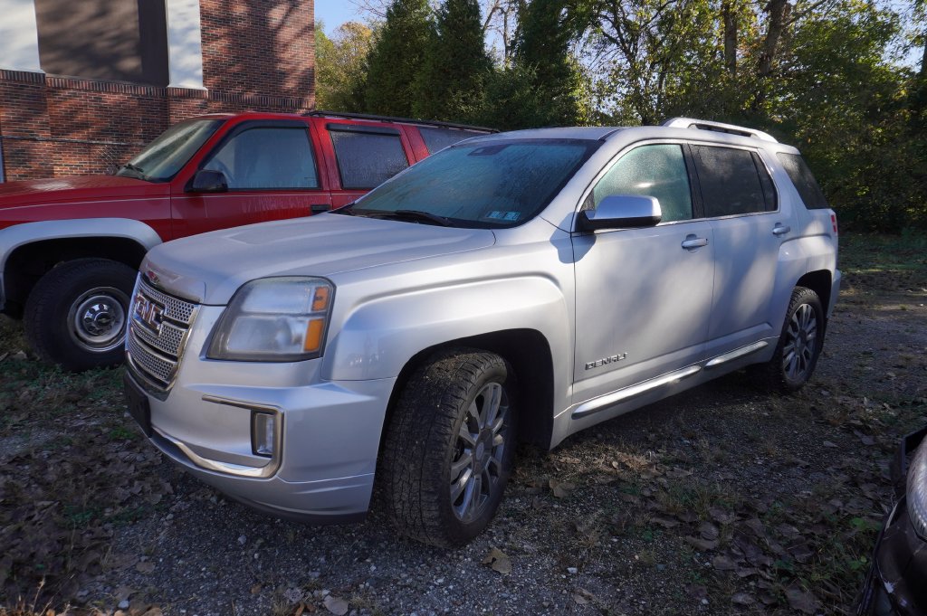 Used 2016 GMC Terrain Denali