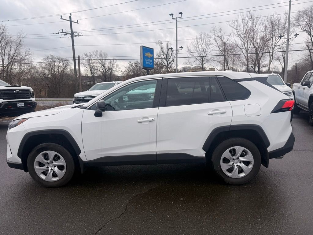 Used 2024 Toyota RAV4 LE image 6