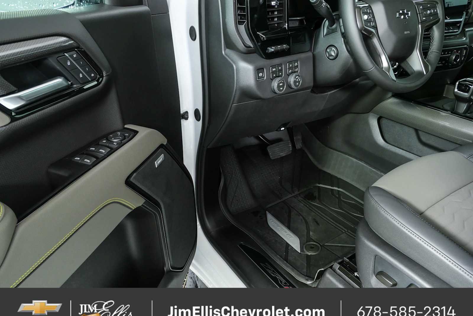 New 2026 Chevrolet Silverado 1500 ZR2 AWD/4WD image 8