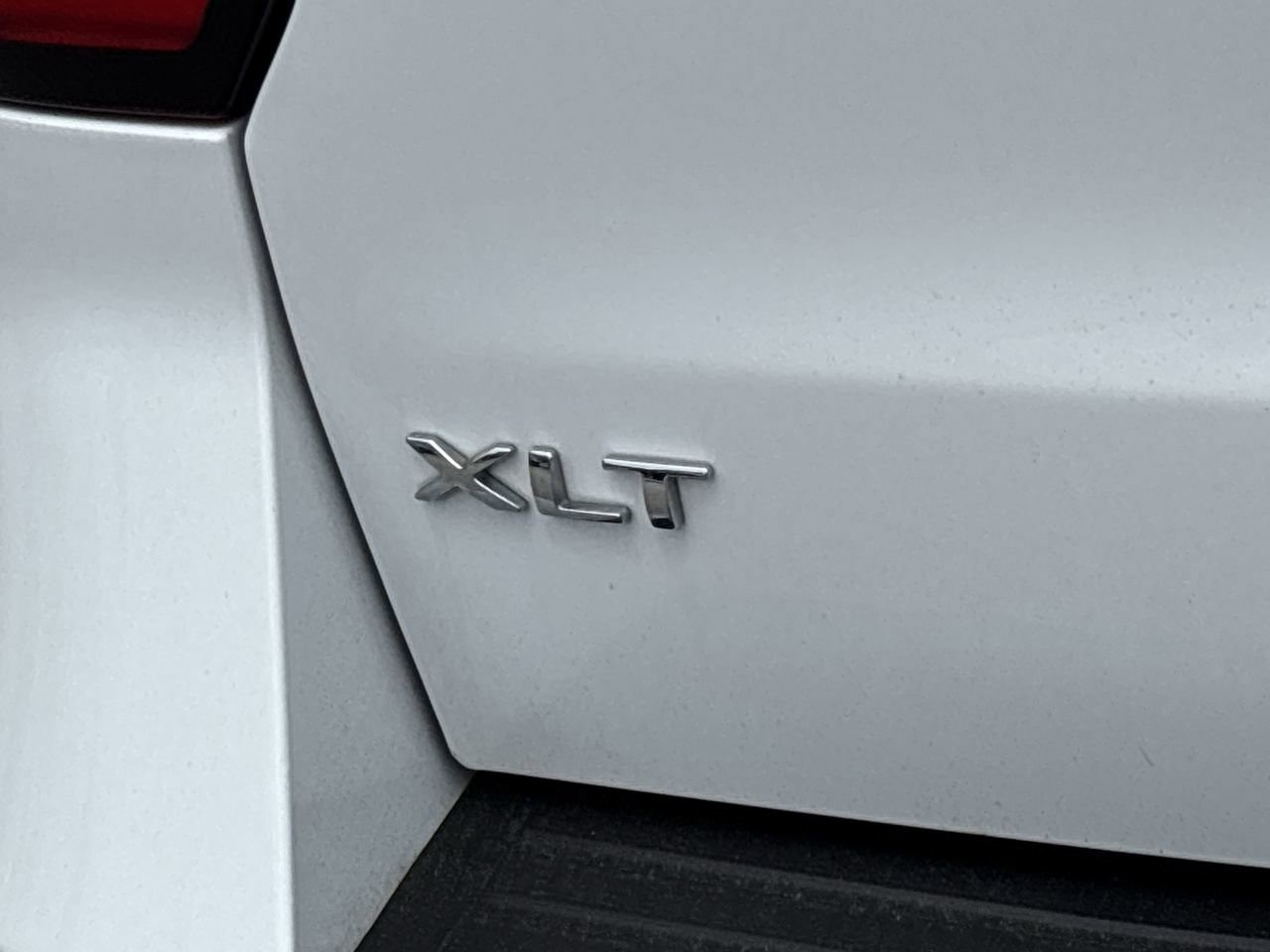 Certified 2024 Ford Expedition Max XLT image 10