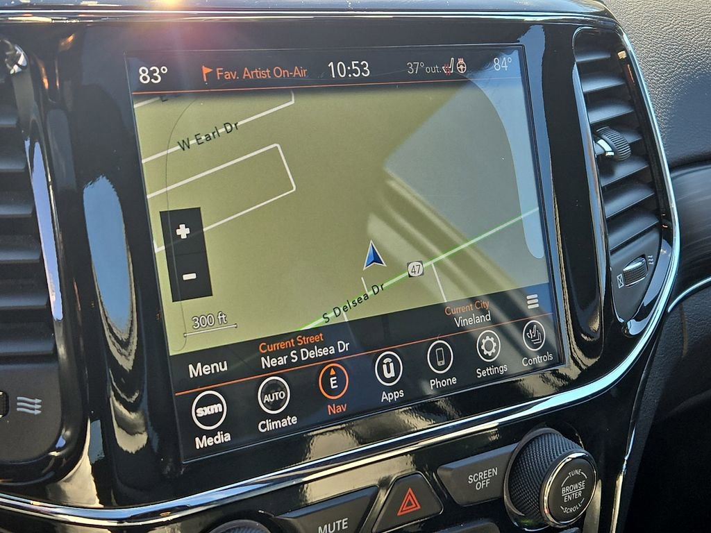 Used 2021 Jeep Grand Cherokee Limited image 17