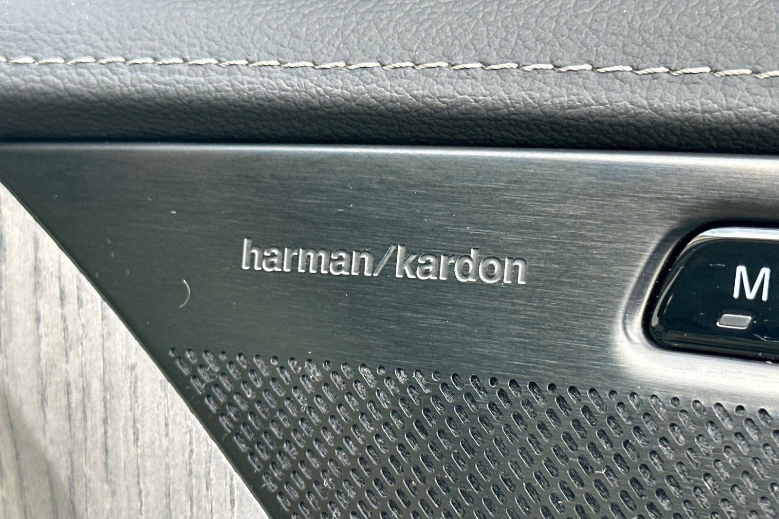 Used 2023 Volvo XC90 T8 Ultimate image 21