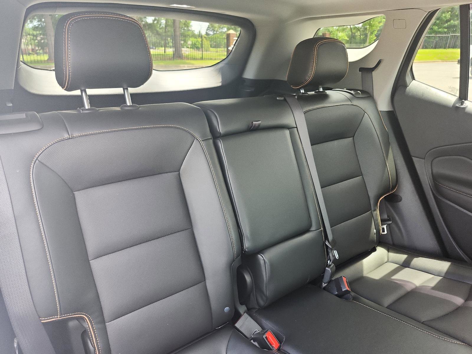 Used 2024 GMC Terrain AT4 w/ Infotainment Package II AWD/4WD image 9
