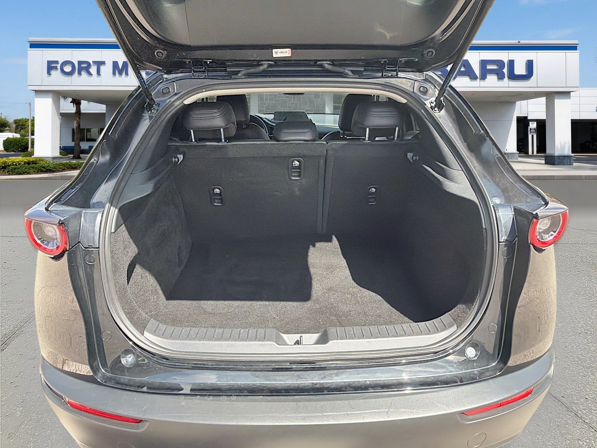 Used 2025 MAZDA CX-30 AWD 2.5 S w/ Preferred Package image 12