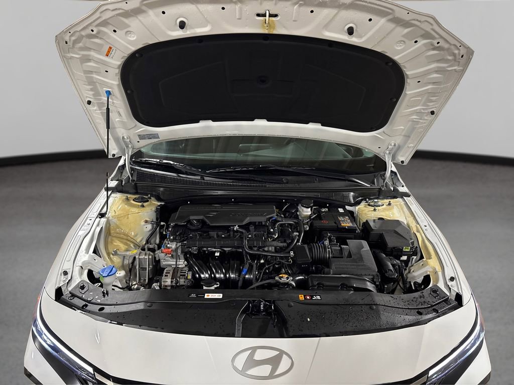 Used 2024 Hyundai Elantra SEL w/ Convenience Package image 13