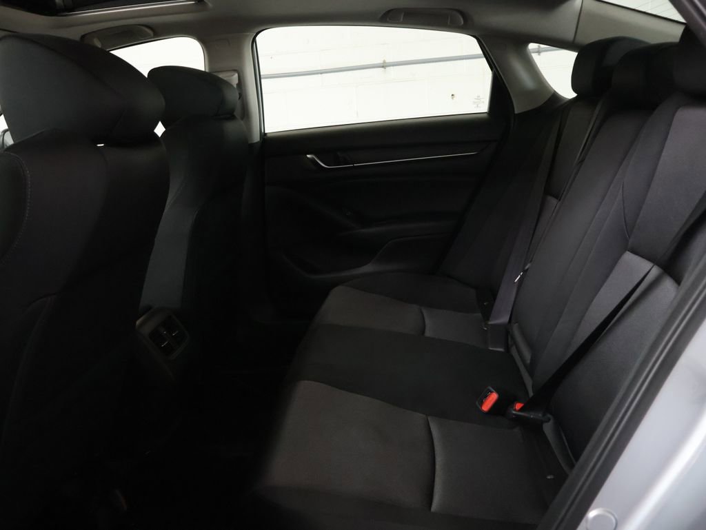 Used 2018 Honda Accord EX image 15