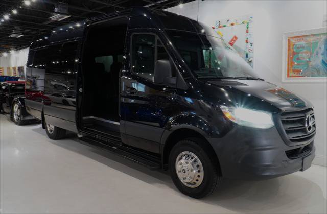 Used 2020 Mercedes-Benz Sprinter 3500 video 1