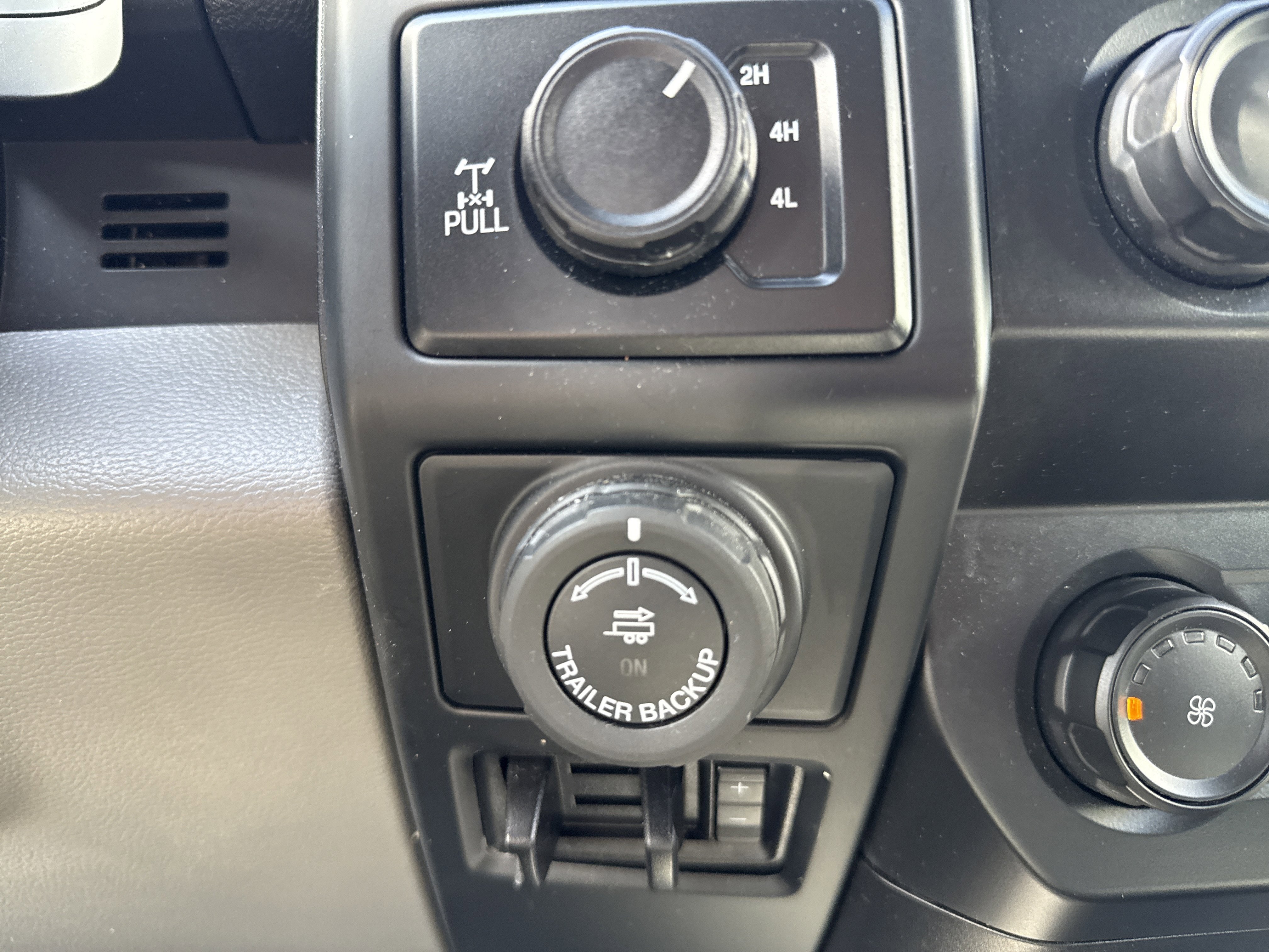 Used 2020 Ford F150 XL w/ Equipment Group 101A Mid AWD/4WD image 22