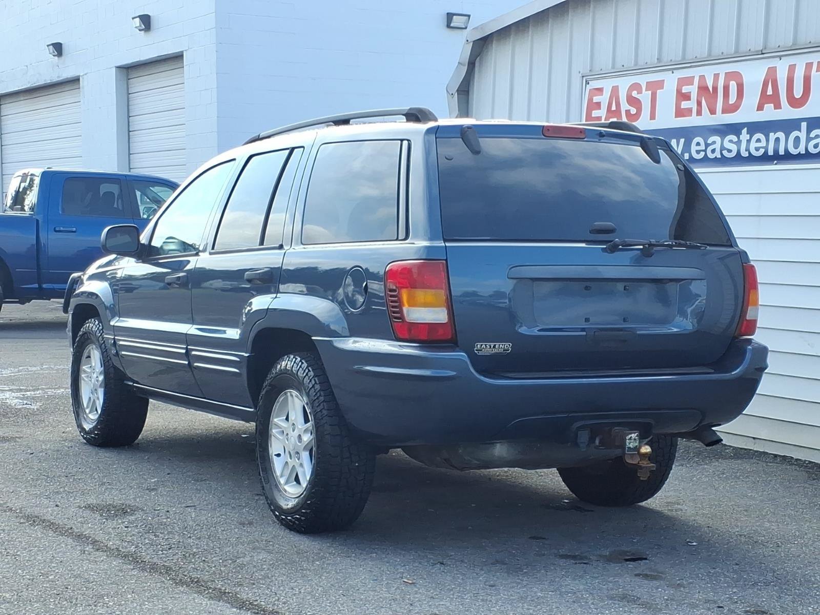 Used 2004 Jeep Grand Cherokee Laredo AWD/4WD image 3