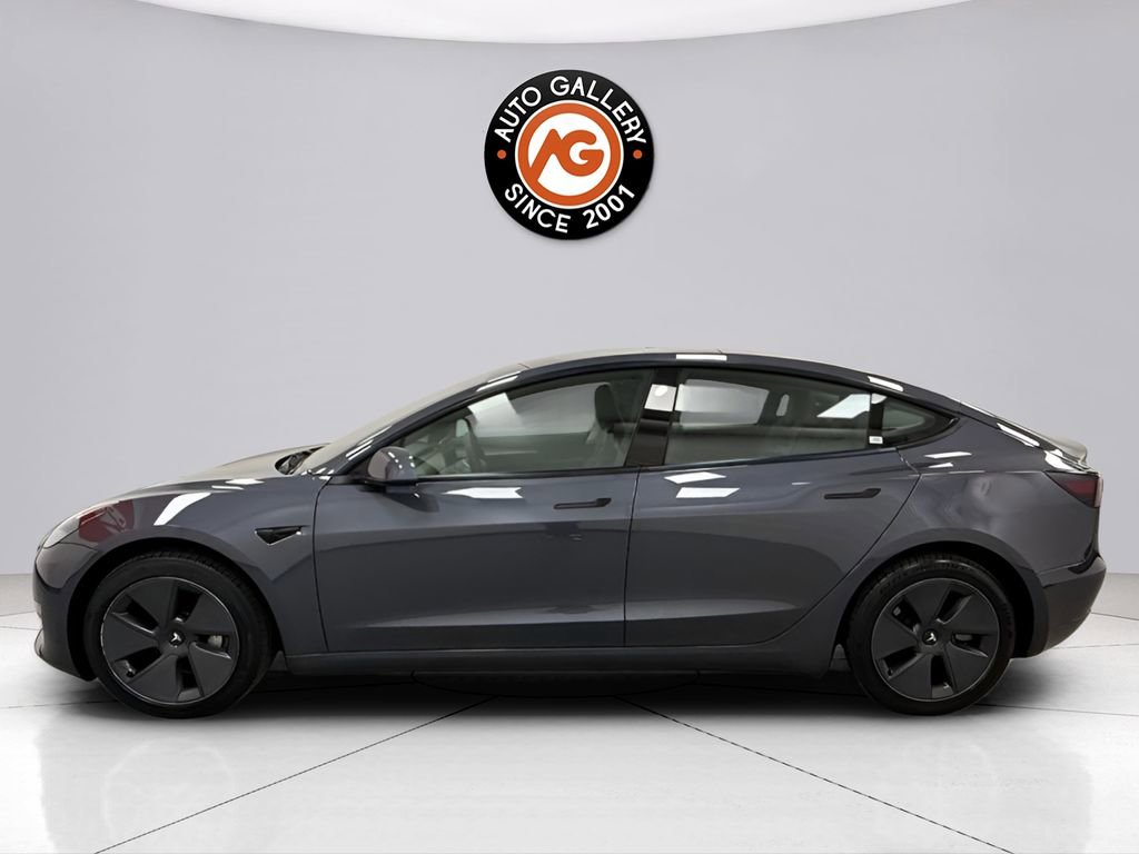 Used 2023 Tesla Model 3 Standard Range RWD image 4