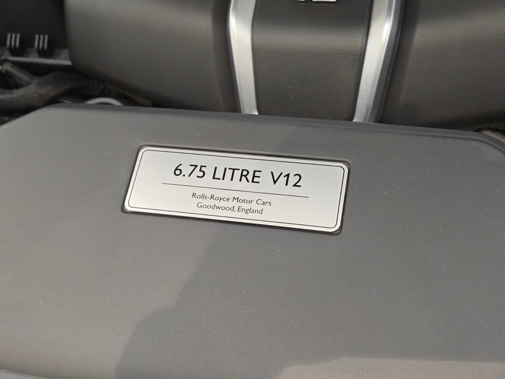 New 2027 Rolls-Royce Cullinan Black Badge AWD/4WD image 29