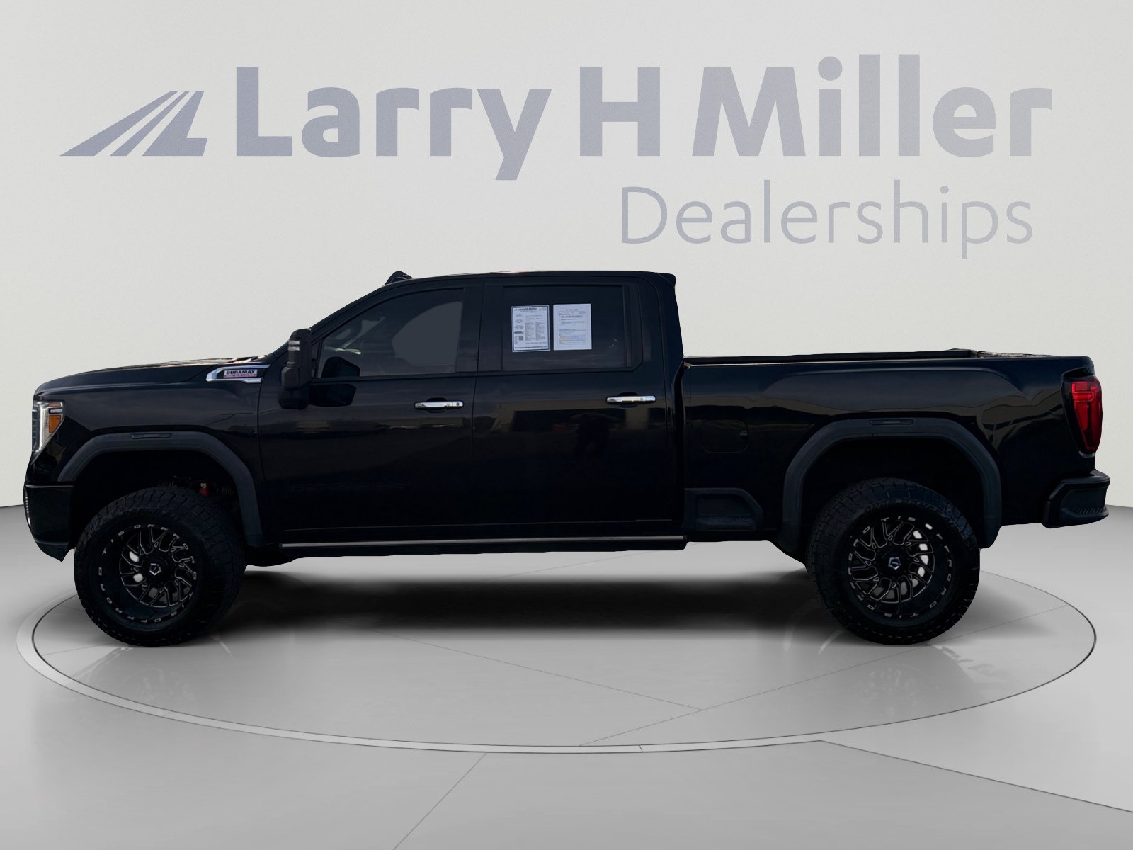 Used 2021 GMC Sierra 2500 Denali w/ Denali Ultimate Package AWD/4WD image 2