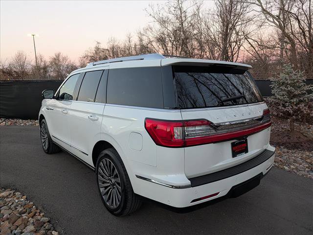 Used 2020 Lincoln Navigator Reserve w/ Luxury Package image 3