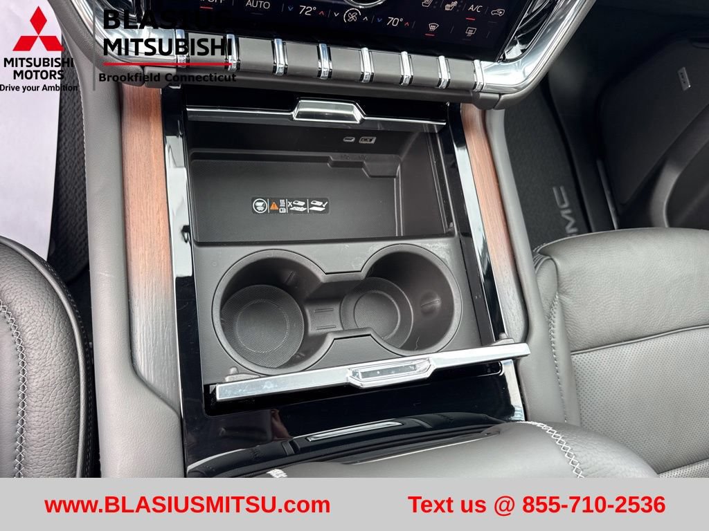 Used 2026 GMC Yukon Denali w/ Sun & Power Step Package AWD/4WD image 35