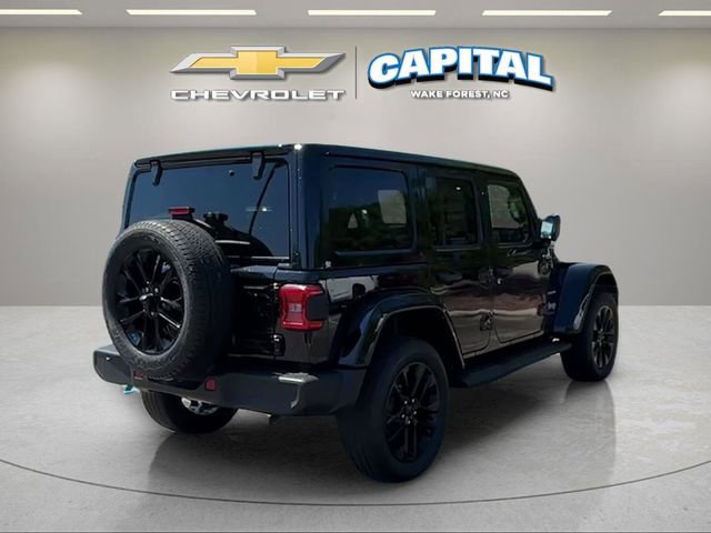 Used 2022 Jeep Wrangler Unlimited Sahara AWD/4WD image 5