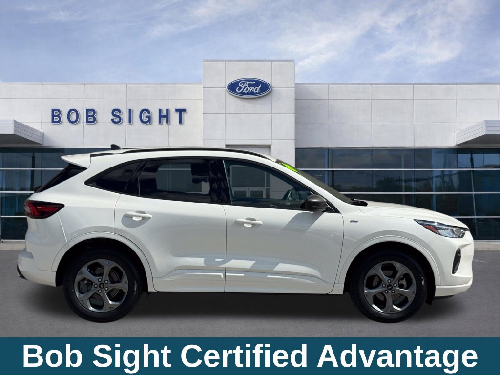 Used 2024 Ford Escape ST-Line w/ Tech Pack #1 AWD/4WD image 4