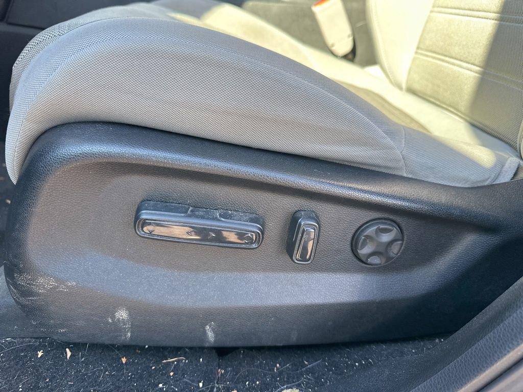 Used 2017 Honda CR-V EX image 18