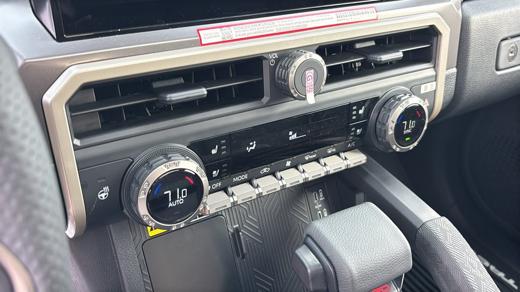 New 2026 Toyota Tacoma TRD Off-Road w/ TRD Off Road Premium Package AWD/4WD image 17
