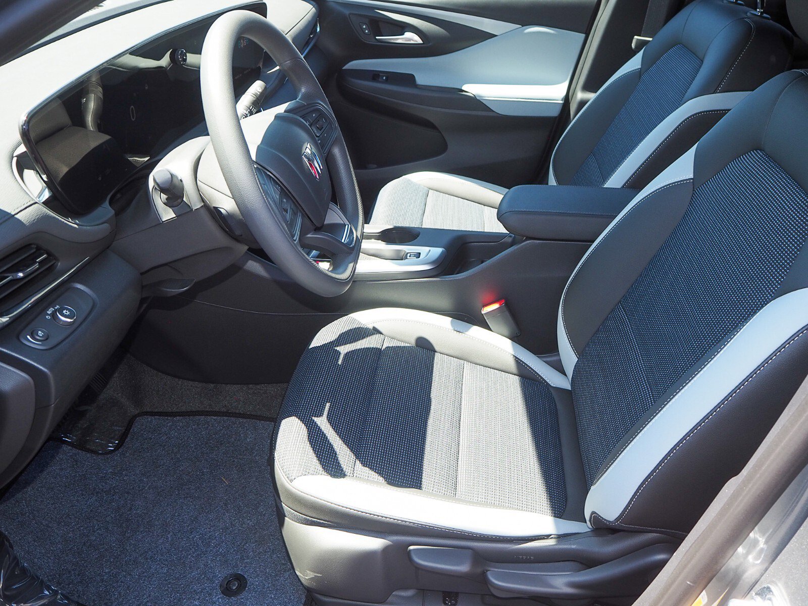 New 2025 Buick Envista Preferred image 6