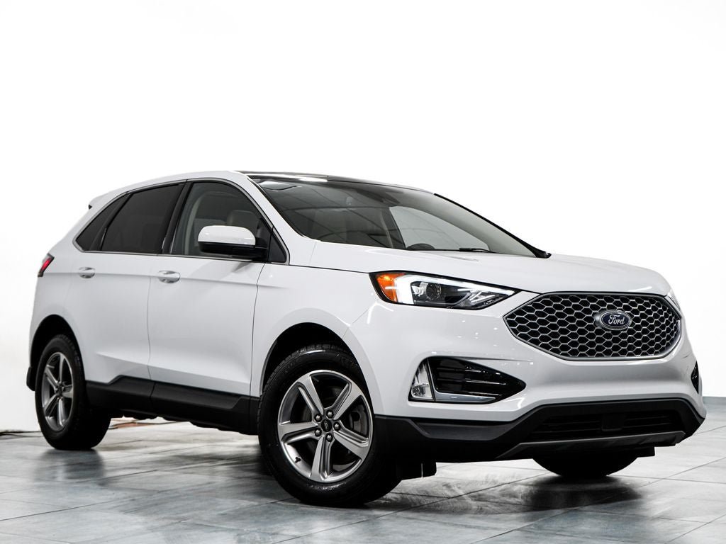 Certified 2024 Ford Edge SEL w/ Convenience Package