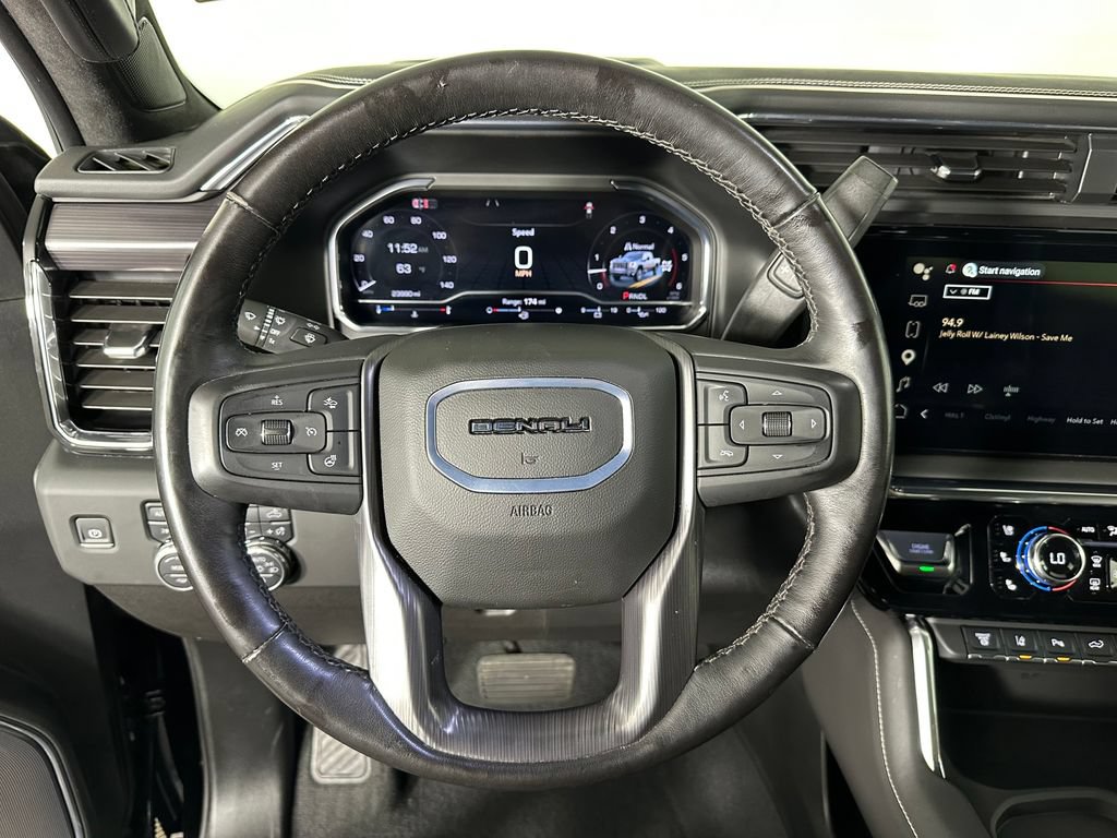 Used 2025 GMC Sierra 3500 Denali Ultimate AWD/4WD image 12