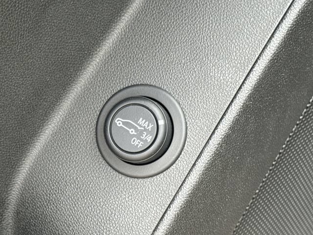 Used 2023 Chevrolet Equinox RS AWD/4WD image 33