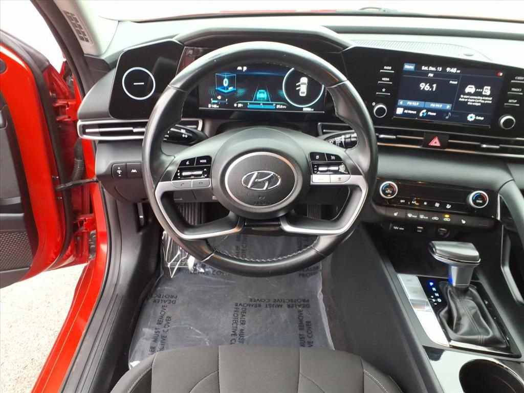 Used 2021 Hyundai Elantra SEL w/ Convenience Package image 12