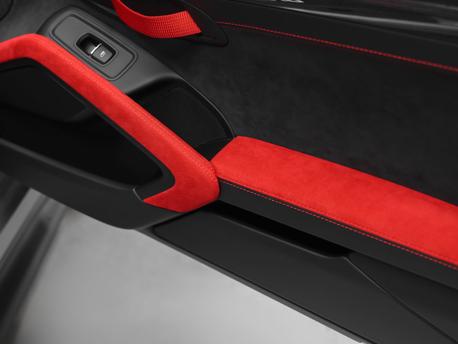Certified 2018 Porsche 911 GT2 RS RWD image 58