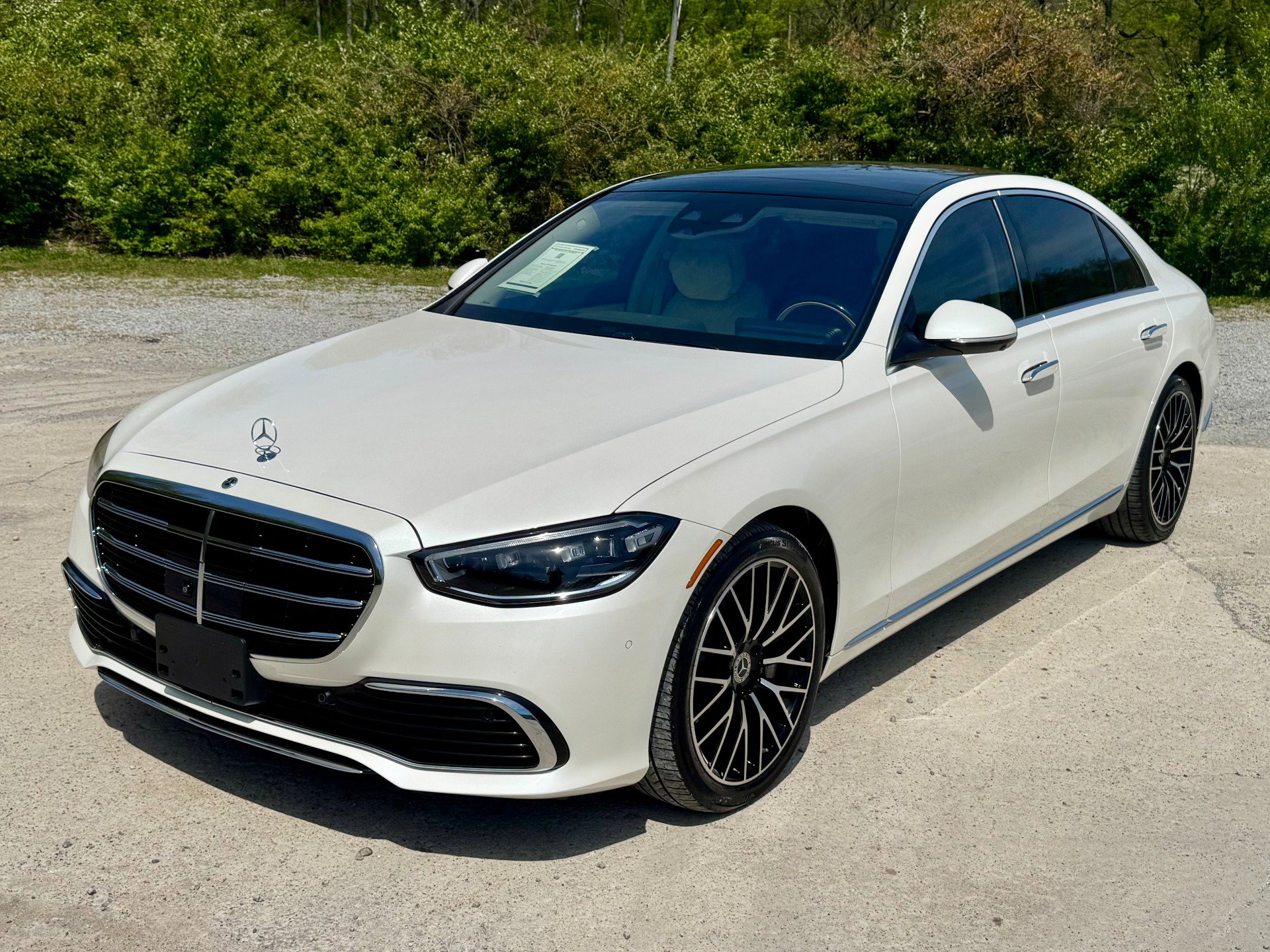Used 2022 Mercedes-Benz S 580 4MATIC Sedan image 2