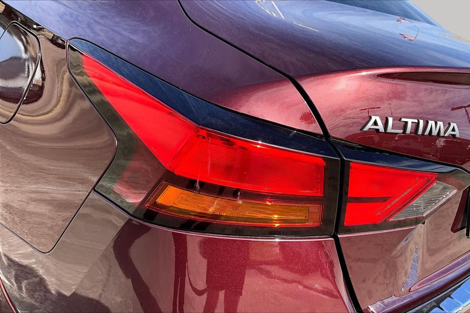 Certified 2023 Nissan Altima 2.5 SV FWD image 29