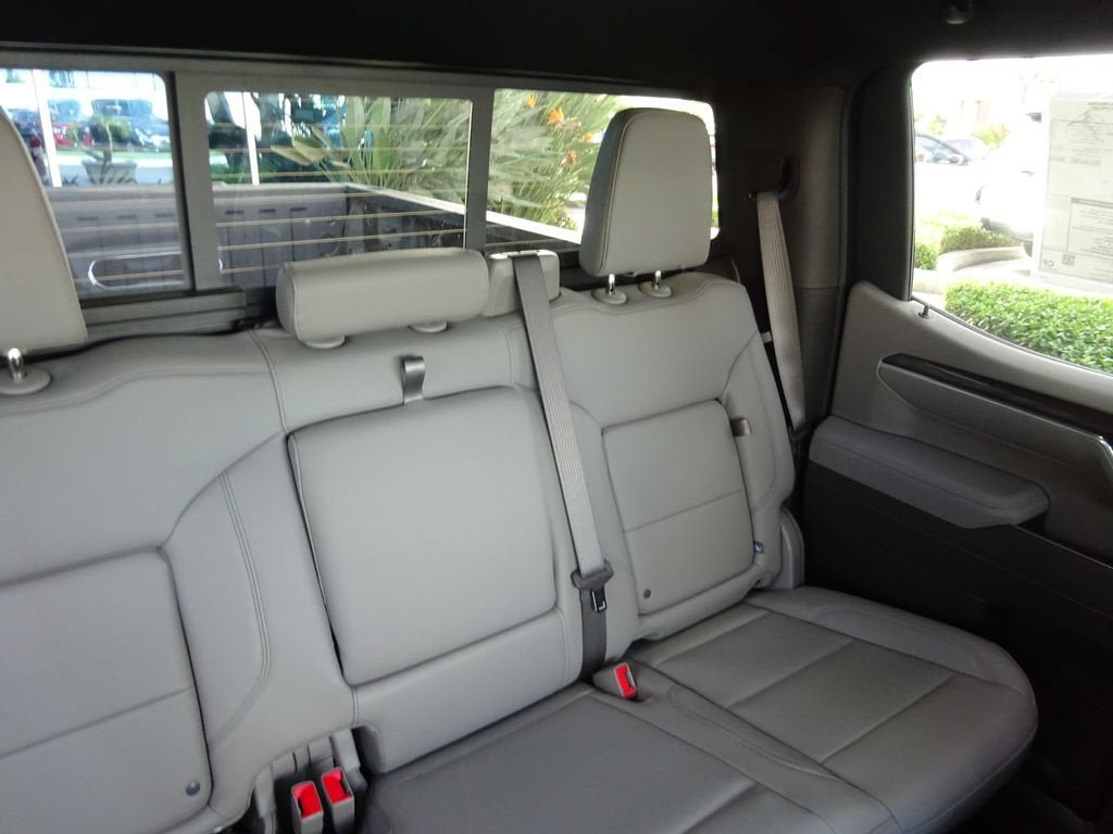 New 2026 Chevrolet Silverado 1500 LTZ w/ Technology Package AWD/4WD image 17