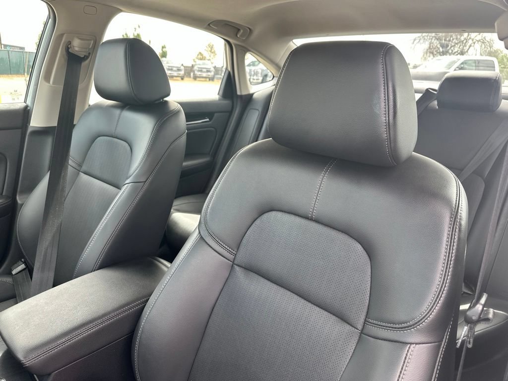 Used 2023 Honda Civic Touring image 14