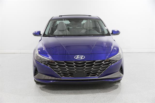 Used 2023 Hyundai Elantra Limited FWD image 2