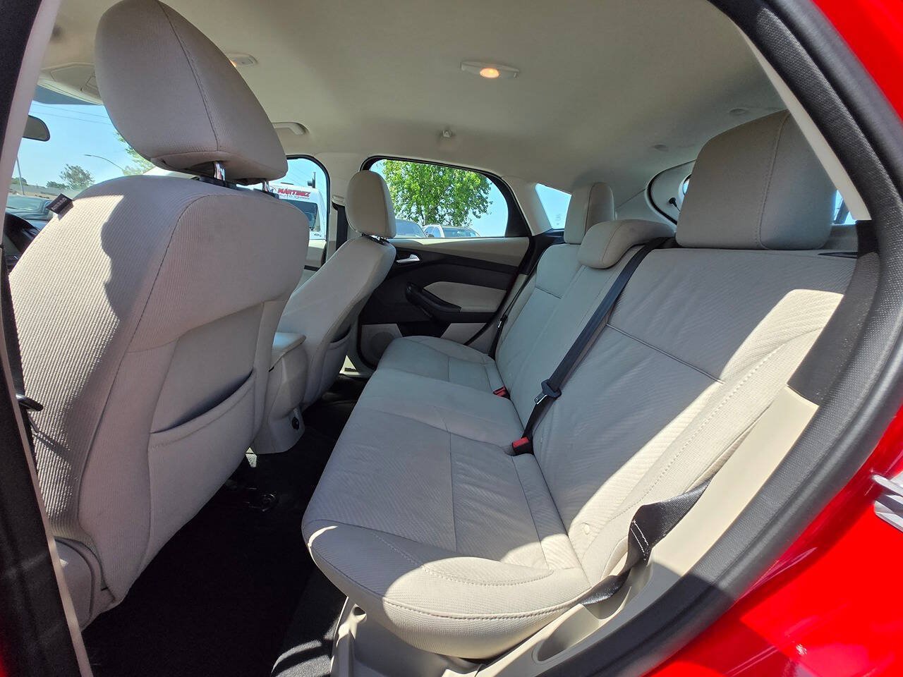 Used 2014 Ford Focus Electric Hatchback FWD image 25
