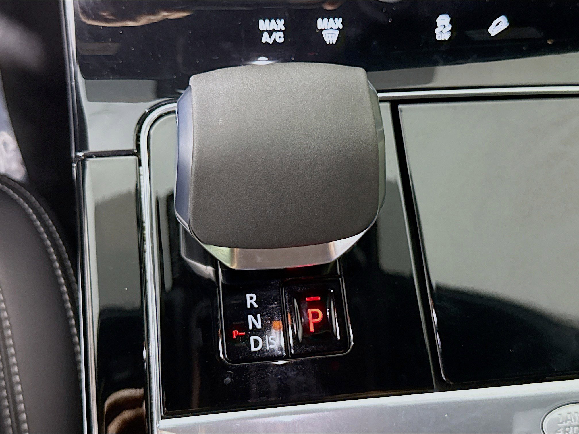 Used 2023 Land Rover Range Rover Velar R-Dynamic S image 20