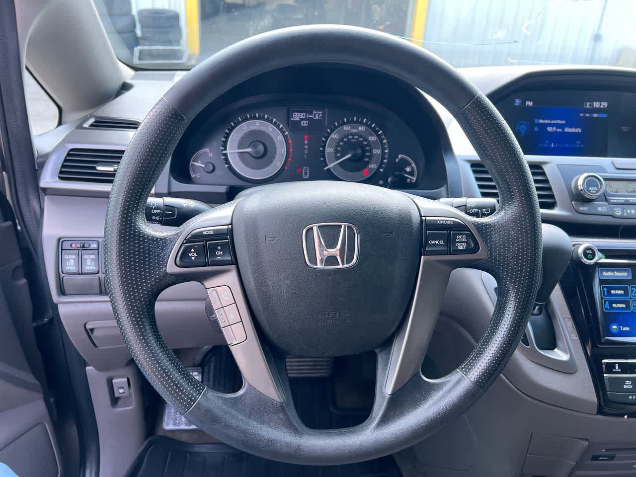 Used 2017 Honda Odyssey SE image 14