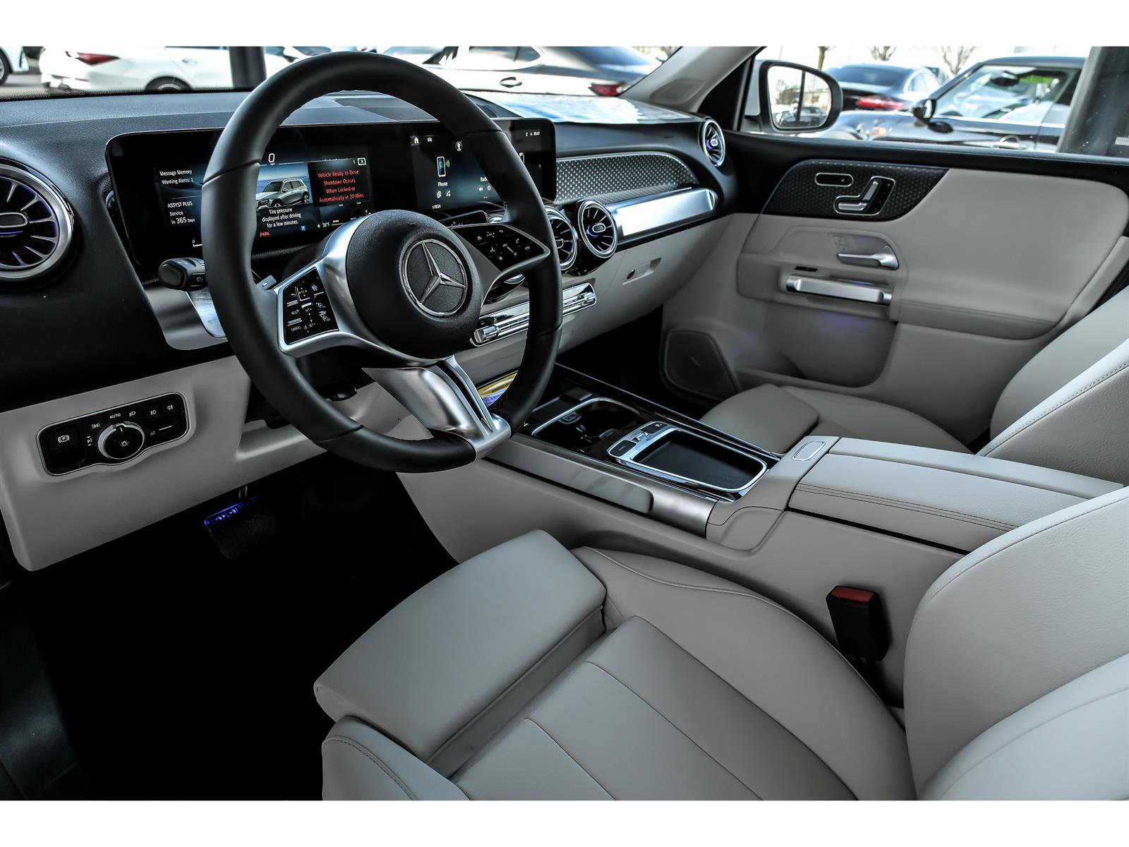 New 2026 Mercedes-Benz GLB 250 4MATIC image 6