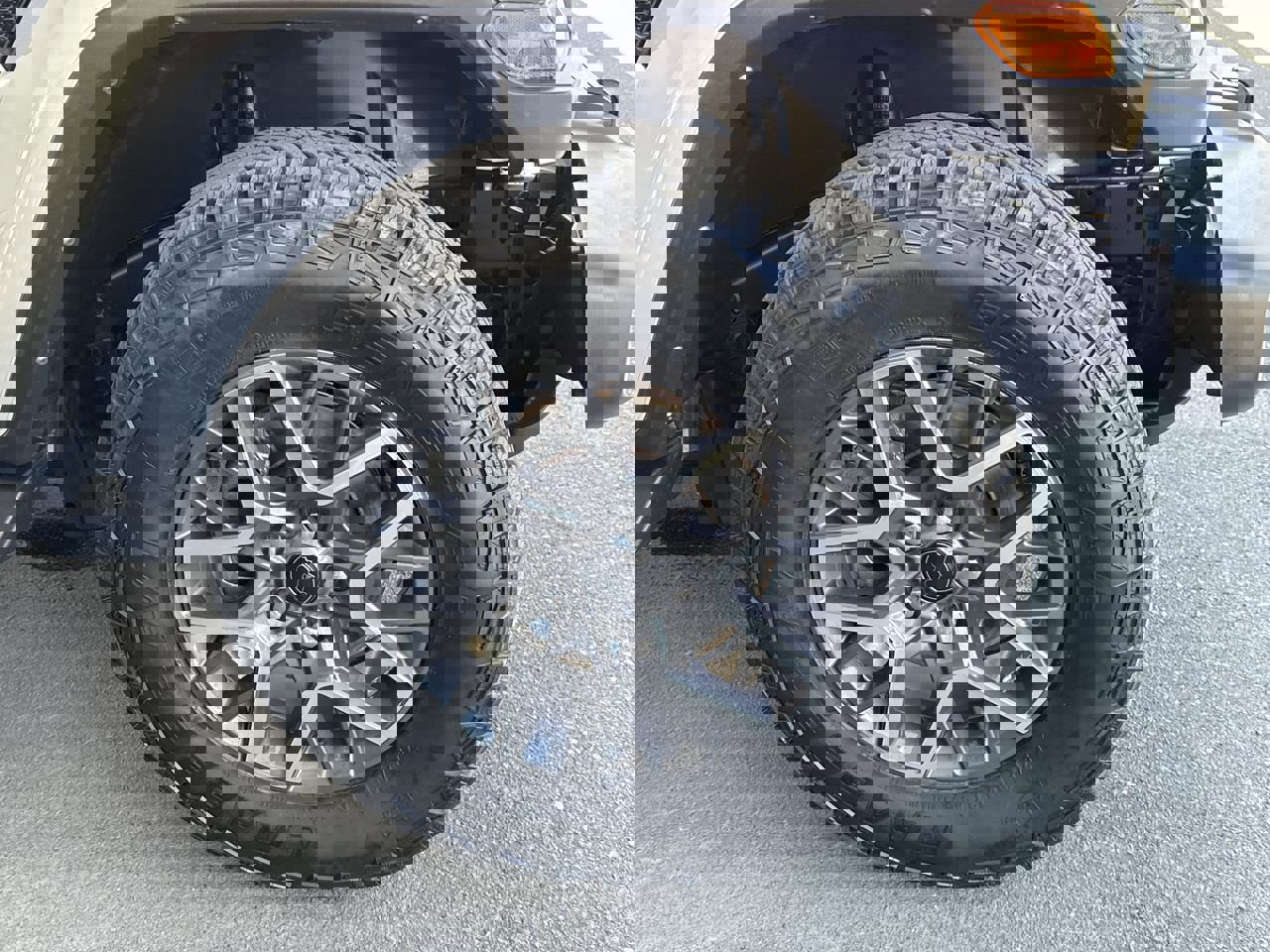 Used 2024 Jeep Wrangler Unlimited Sahara image 31