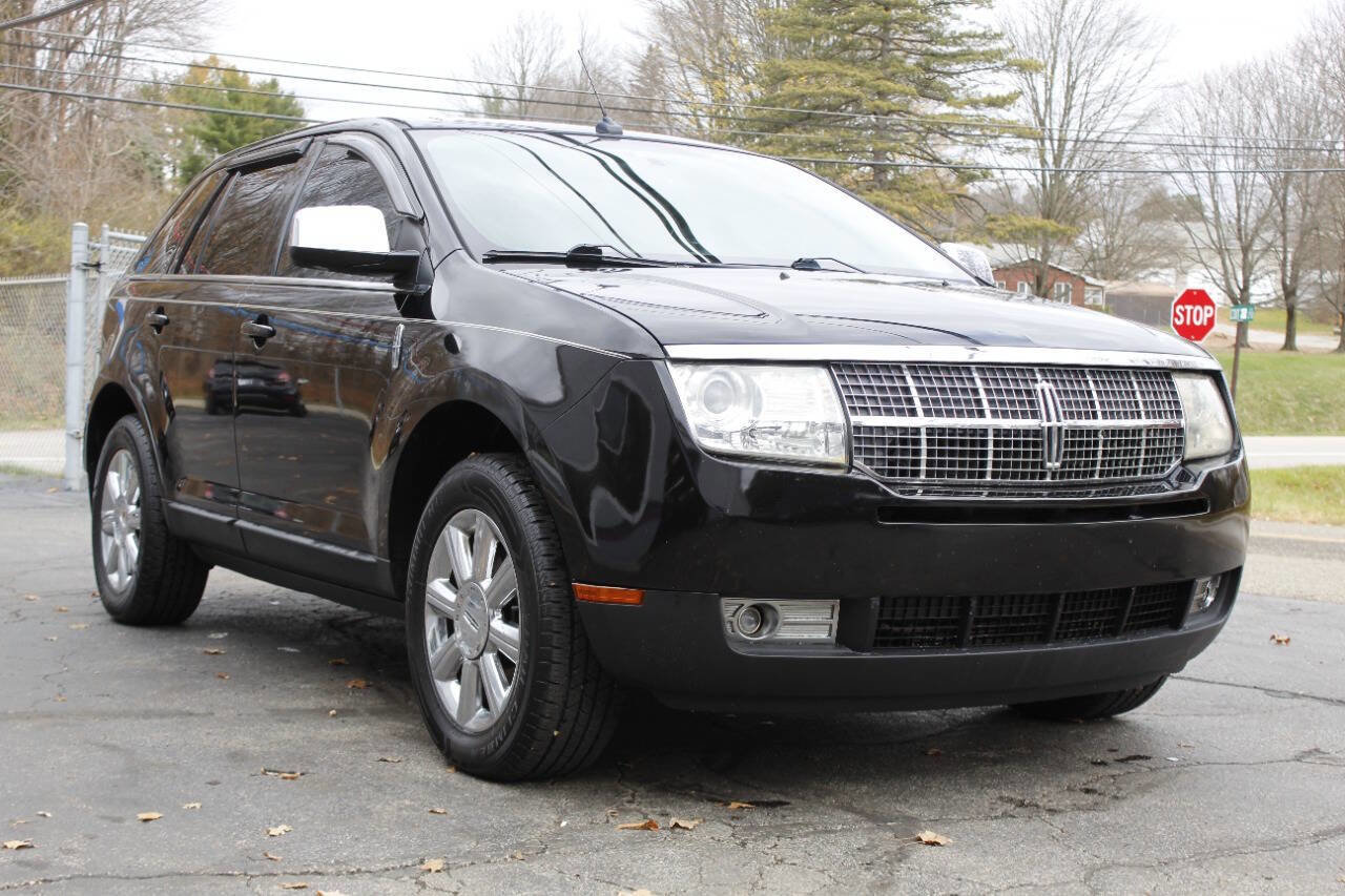 Used 2008 Lincoln MKX AWD image 2