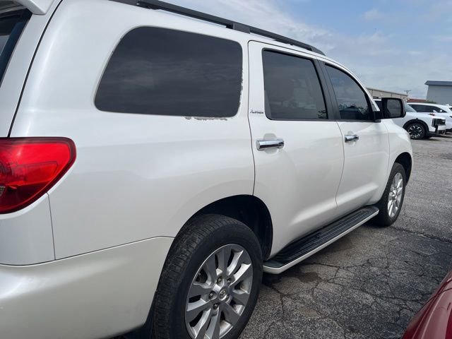 Used 2016 Toyota Sequoia Platinum RWD image 5
