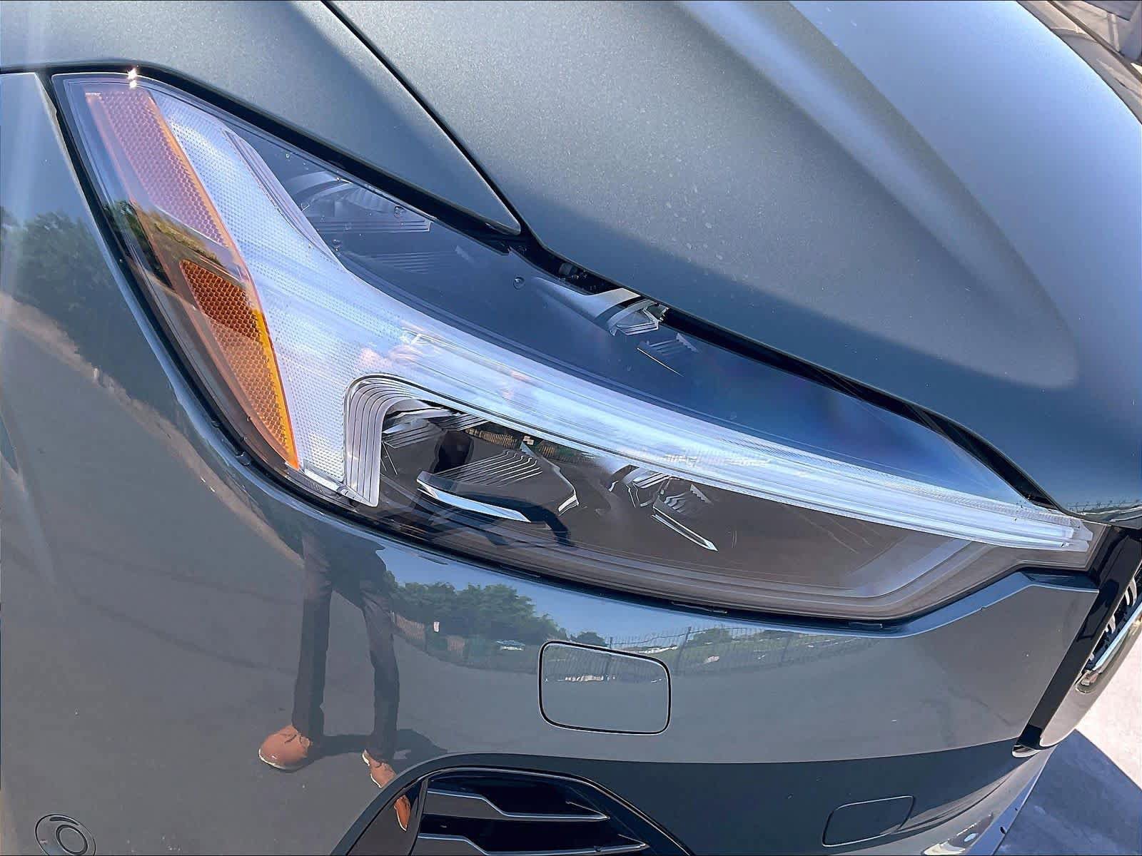 New 2026 Volvo XC60 T8 Plus w/ Climate Package AWD/4WD image 32