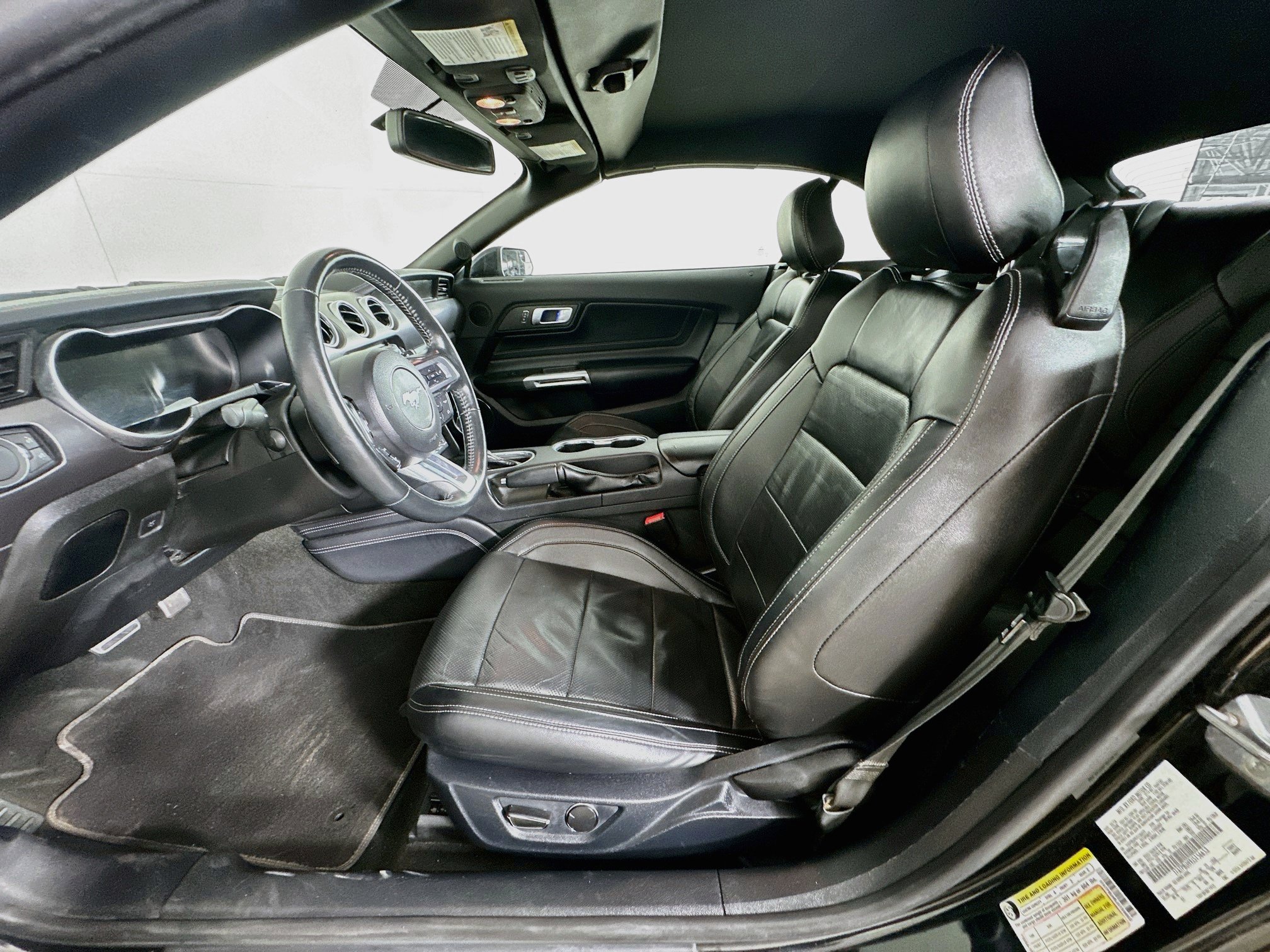 Used 2018 Ford Mustang Premium w/ Equipment Group 201A RWD image 13