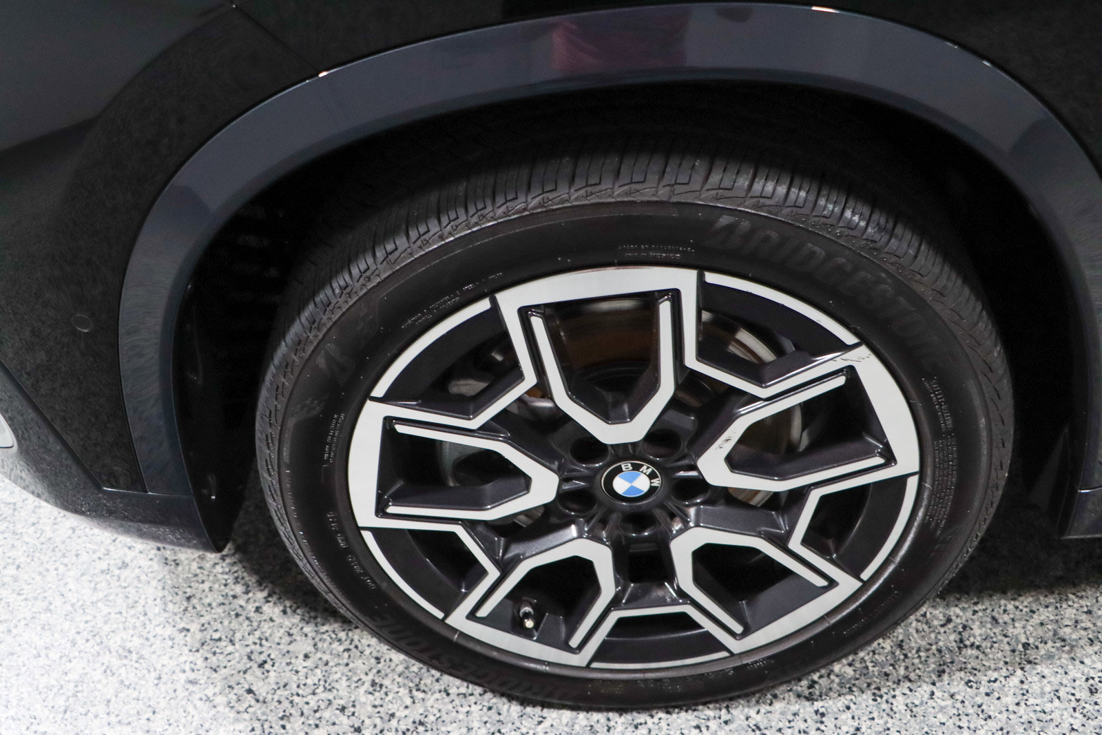 Used 2023 BMW X1 xDrive28i w/ Premium Package image 11