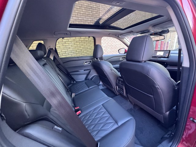 New 2026 Nissan Rogue Platinum w/ Platinum Premium Package AWD/4WD image 21