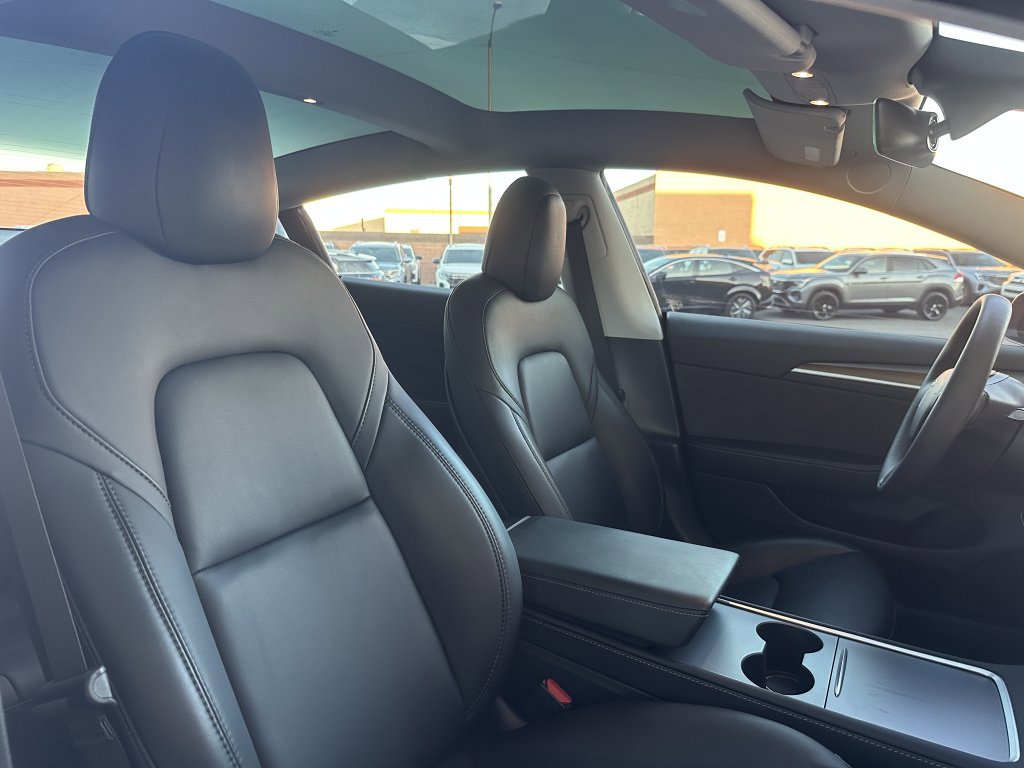 Used 2023 Tesla Model 3 Standard Range image 39