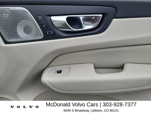 New 2026 Volvo XC60 T8 Ultra w/ Protection Package Premier AWD/4WD image 18
